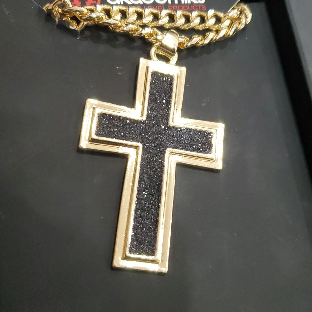 Akademiks crushed black